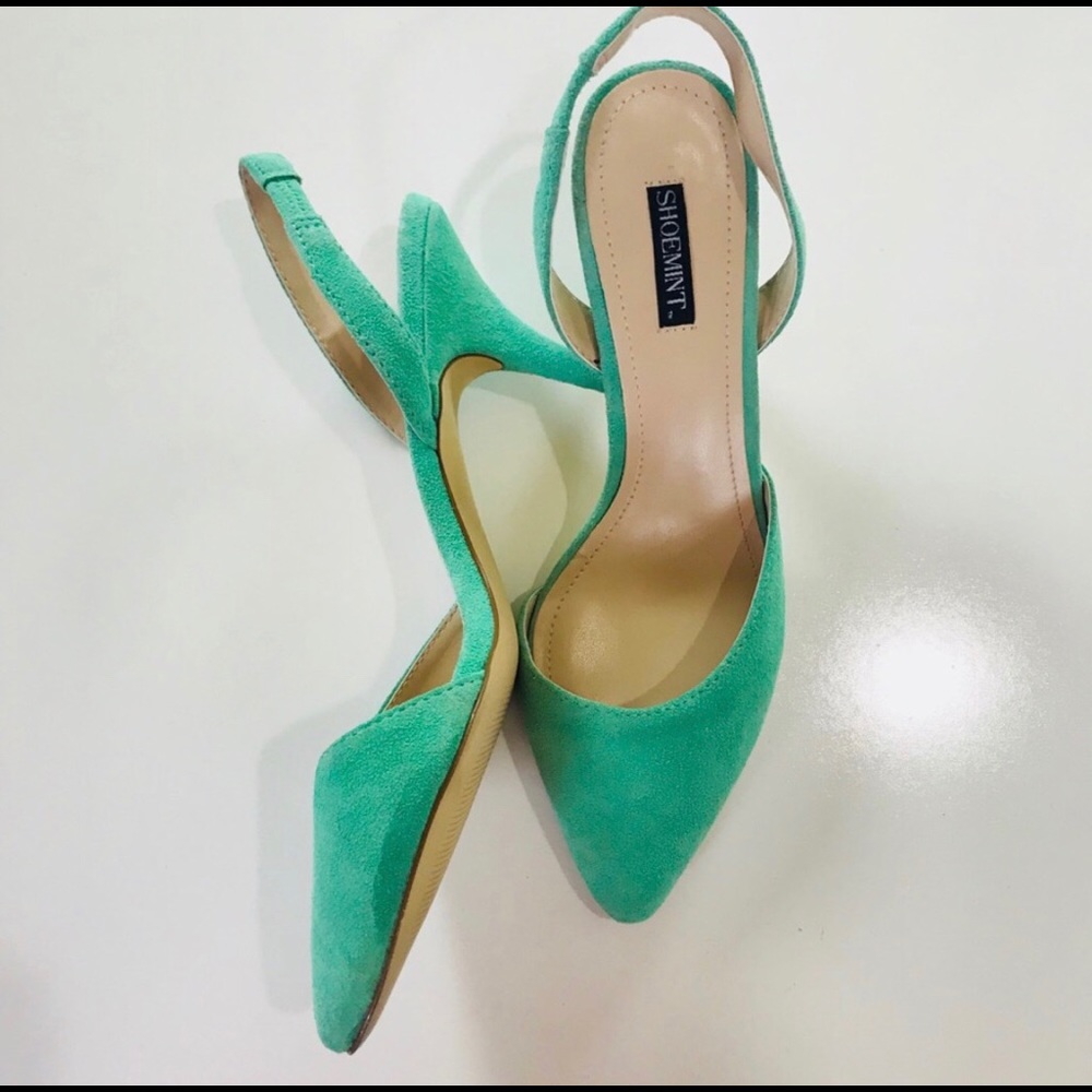 Mint green faux suede shoes - Picture 2 of 5